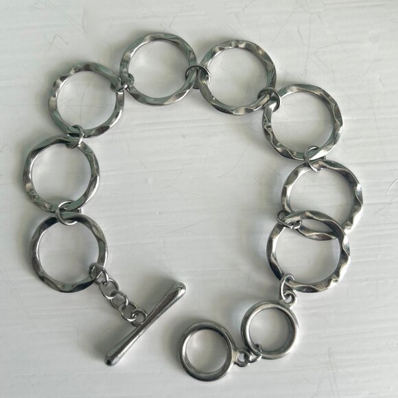 Trendy Set of 2 silvertone round & rectangle shape link bracelets toggle closure - Picture 4 of 4